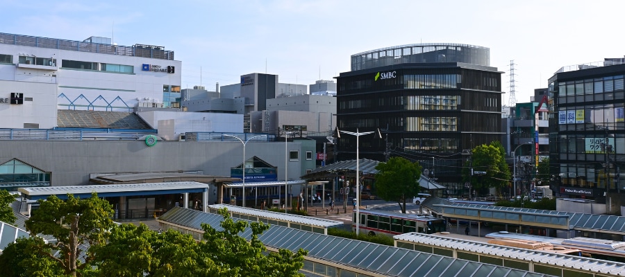 《青葉台駅周辺の建物》