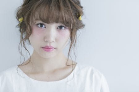 疲れているときにまぶたが二重になるのは、むくみが生じているからです